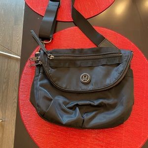 Lululemon crossbody.  Like new